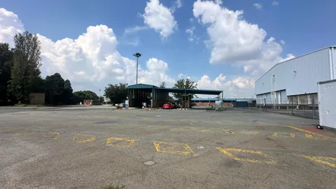 82A Merino Avenue, City Deep - Yard - 5200m² (5)